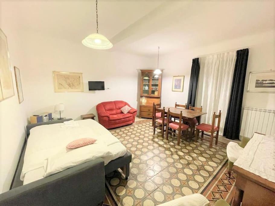 Near Colosseum By Varental 2Br + 1Sb Roma Eksteriør bilde